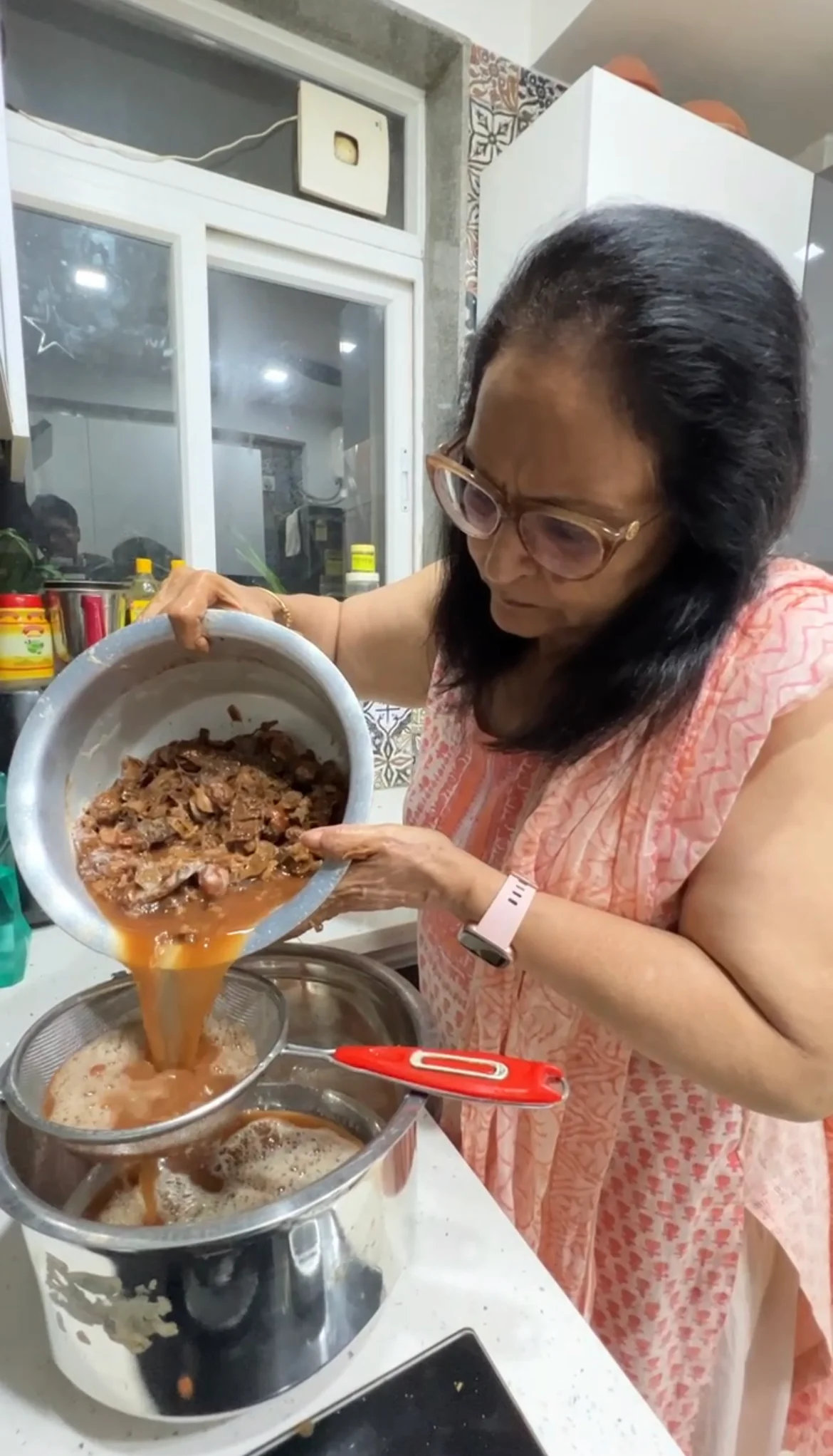 Curry Leaf and Hibiscus Shampoo for Hair Fall Control - Image 14
